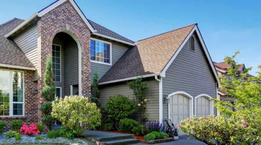 Work by Custom Roof Company in Pomona, California