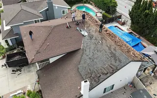 Franco’s Roofing