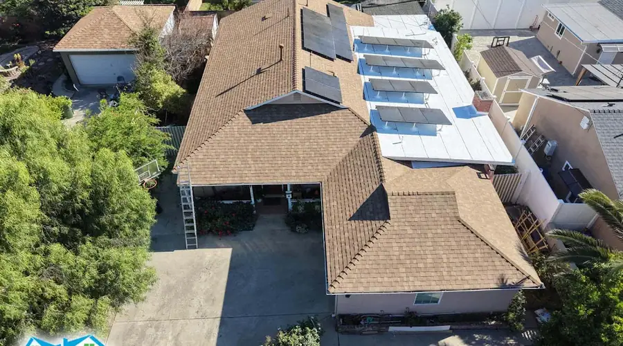 Work by House R Us in Woodland Hills, California
